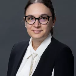 lavinia-iancu-headshot